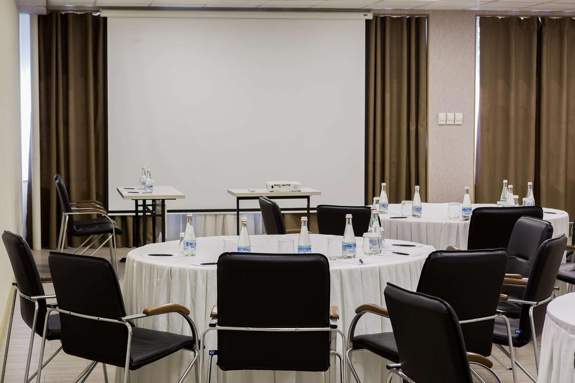 Panarams Tashkent Hotel, A Member Of Radisson Individuals Exteriér fotografie